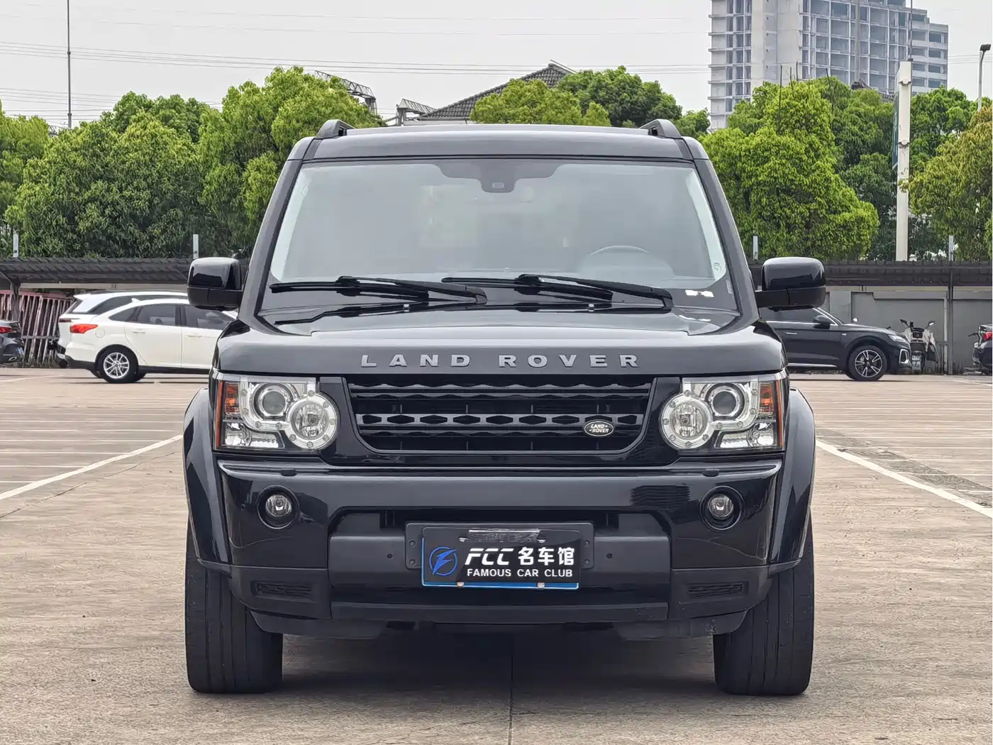 Фото 2 - Land Rover Discovery