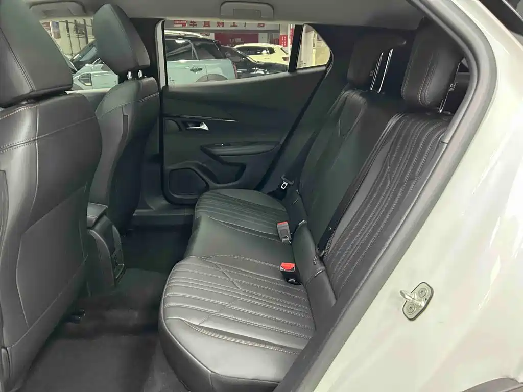 Peugeot 2008 2025 2022 230THP THE ONE