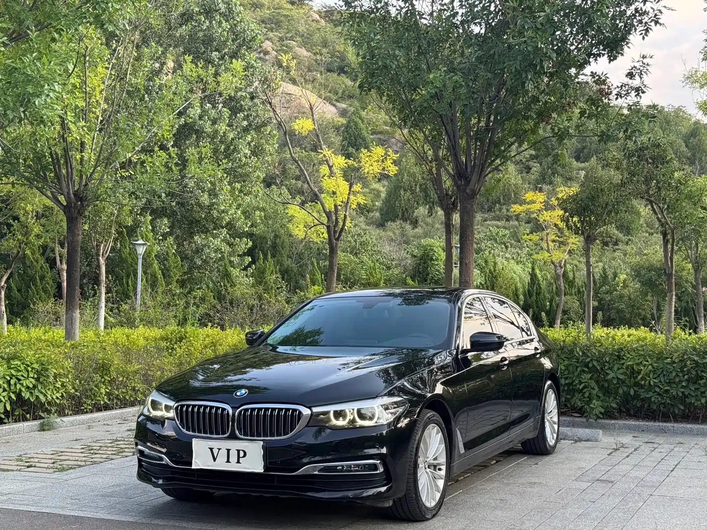 Фото 1 - BMW 5 Series