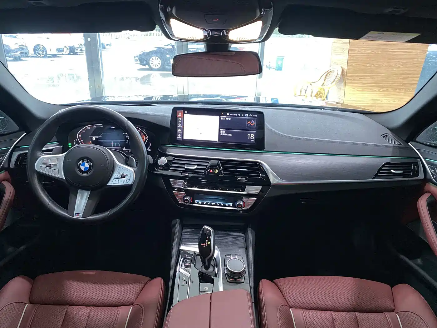 BMW 5 Series 2023 530Li Premium M Sport Package фото 9