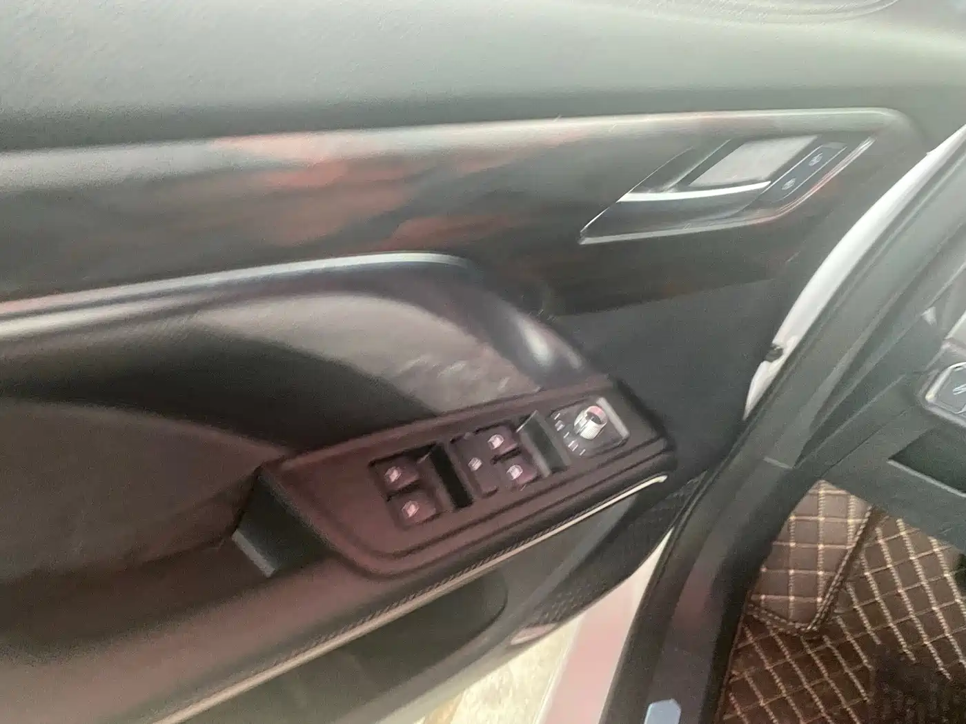 Photo 10 - Haval H6