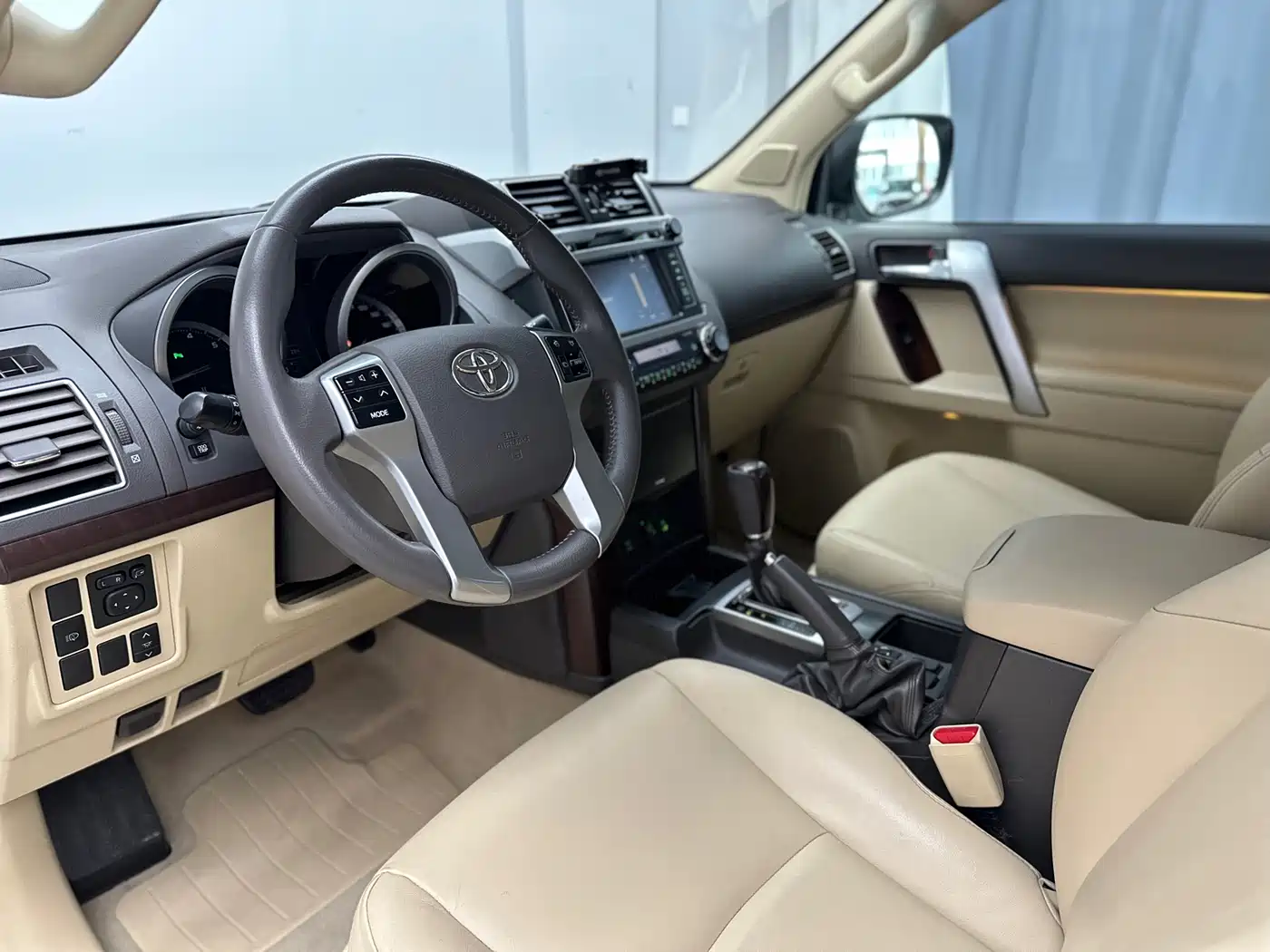 Toyota Prado 2016 3.5L Auto TX-L фото 17