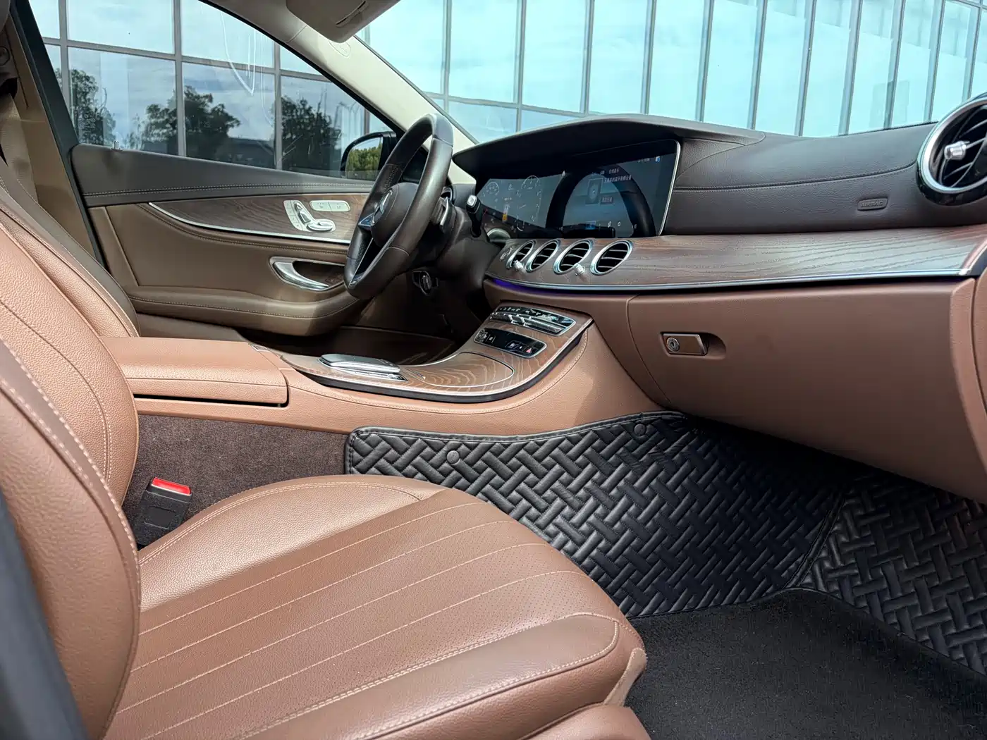 Mercedes-Benz E-Class 2021 E 300 L Fashion фото 15