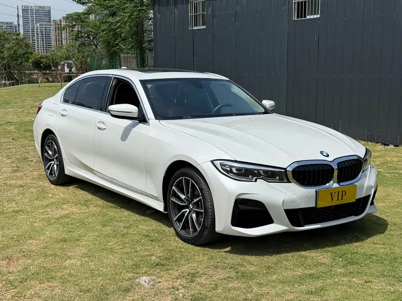 BMW 3 Series 2021 325Li M Sport Package фото 3