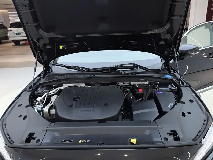 Volvo S90 2025 2025 B5 Zhiyi Luxury Edition