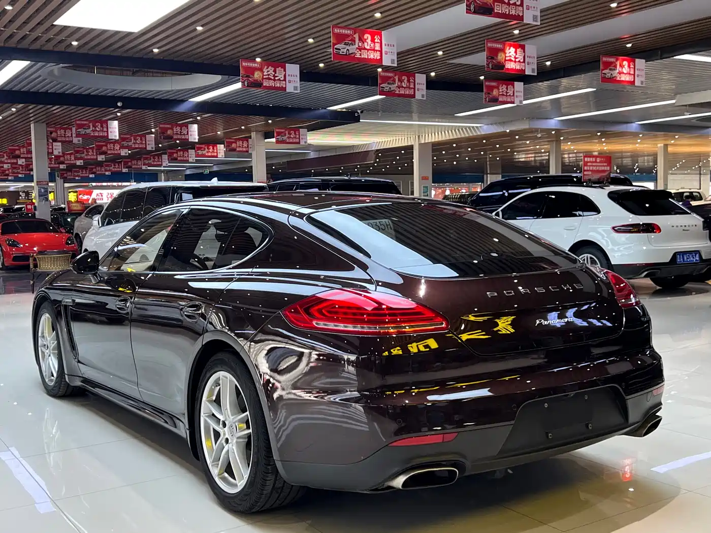 Porsche Panamera 2014 Panamera 3.0T фото 4