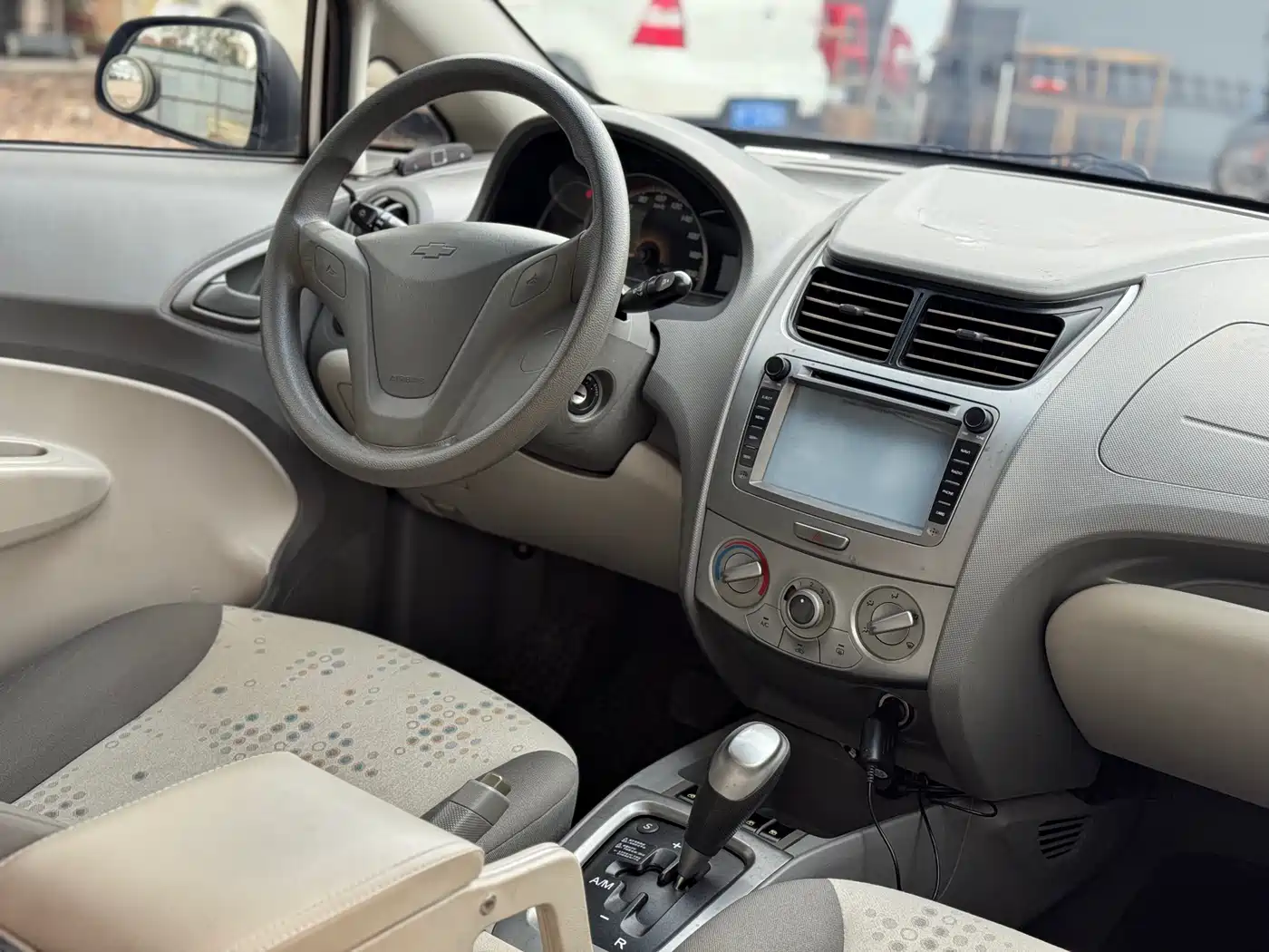 Chevrolet Sail 2013 Sedan 1.2L AMT Ideal Edition фото 11