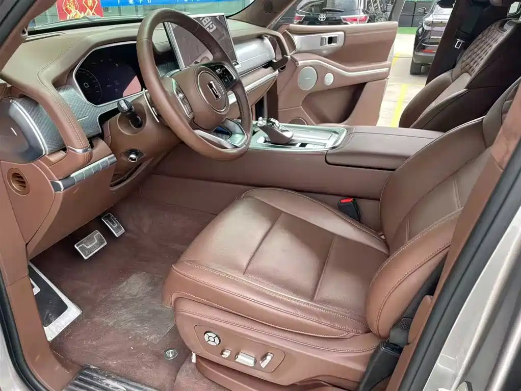 TANK TANK 700 NEW ENERGY