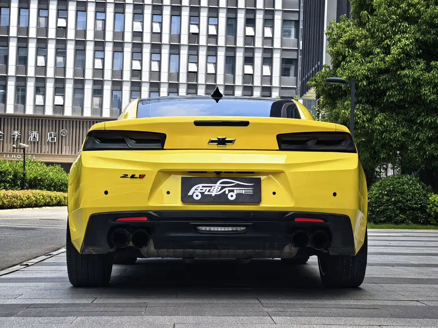 Chevrolet Camaro 2017 2.0T RS фото 16