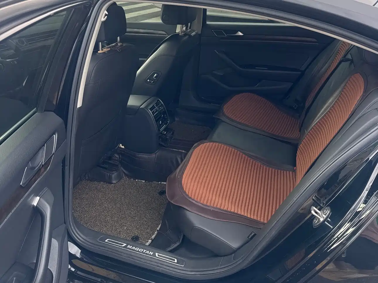 Volkswagen Magotan 2018 Facelift 330TSI DSG Luxury фото 11