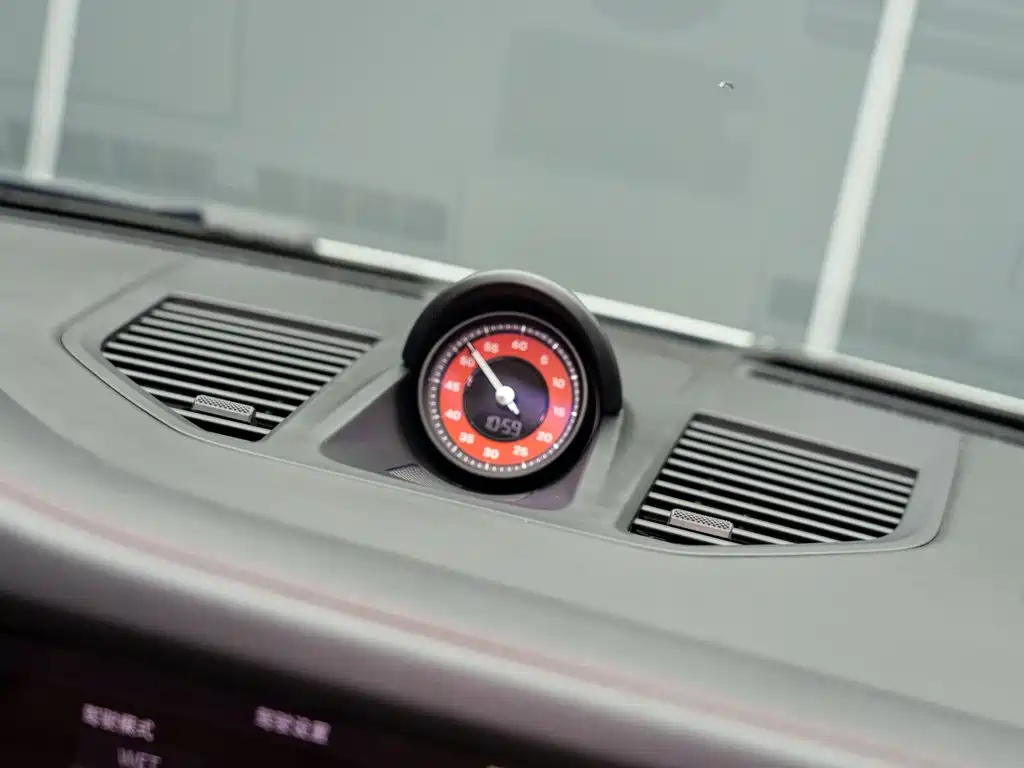 Photo 18 - Porsche 911
