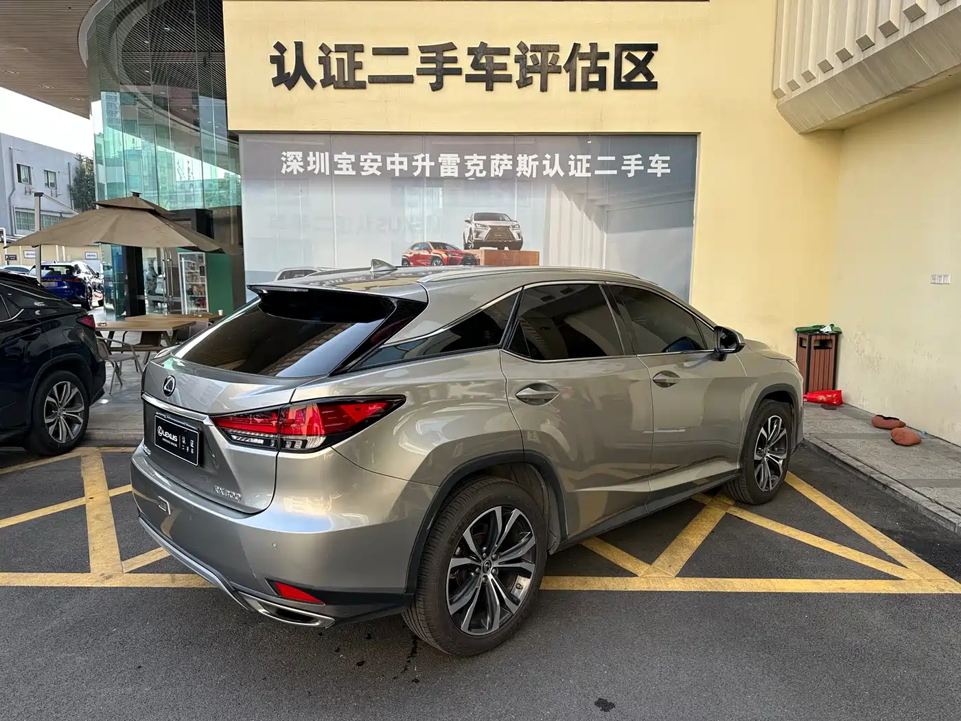 Lexus RX 2020 Facelift 300 AWD Elegance Edition фото 26