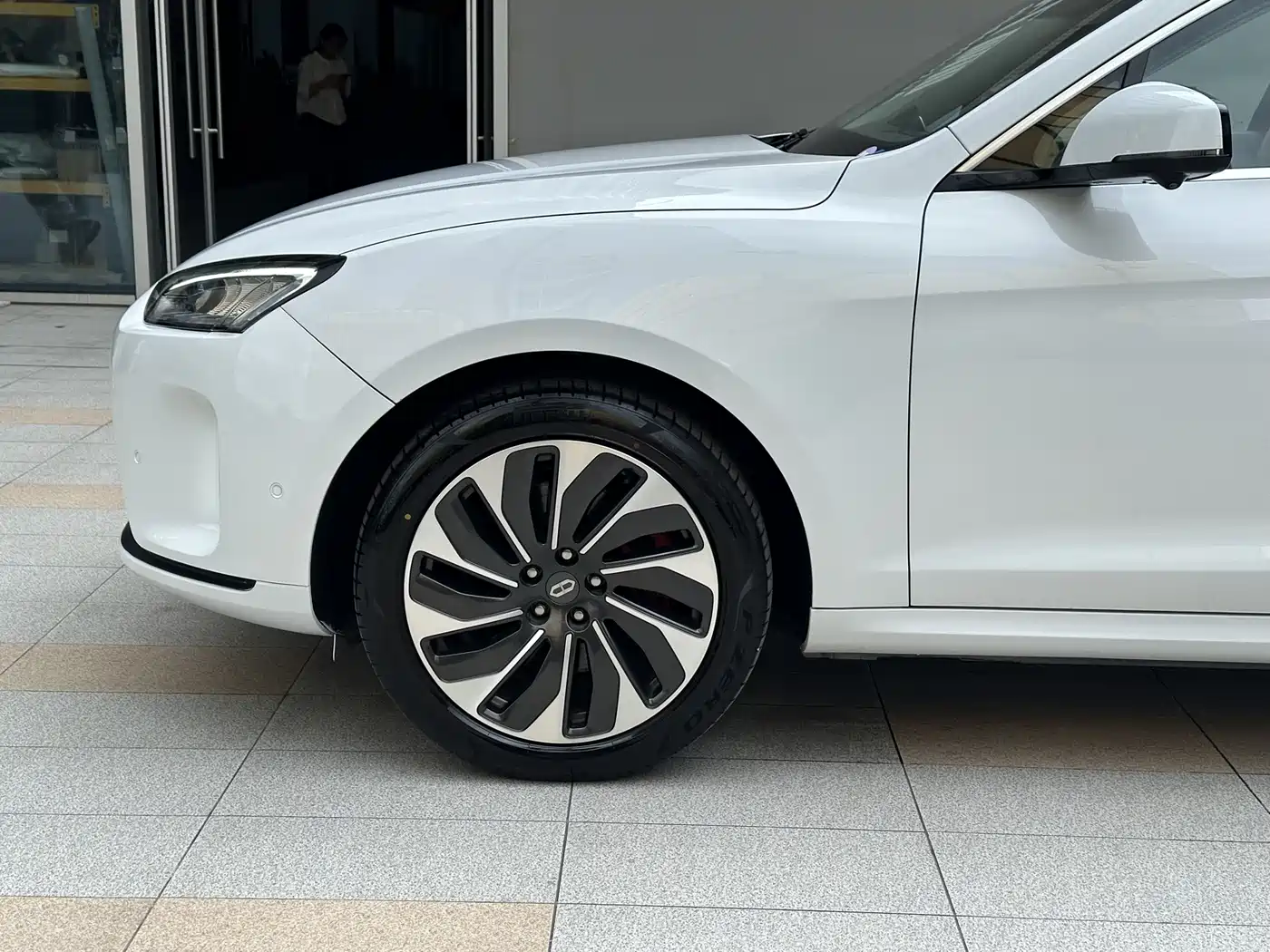 AITO Wenjie AITO M5 2022 Extended Range RWD Standard фото 19