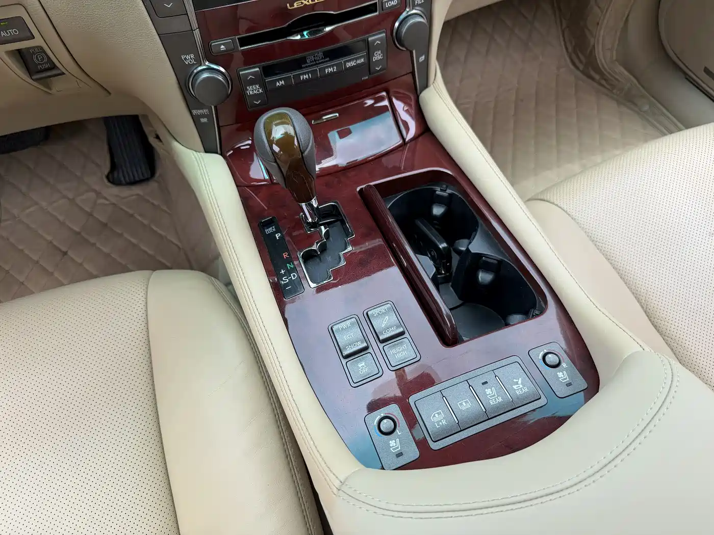 Lexus LS 2006 460L фото 7