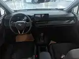 Photo 16 - Toyota Frontlander