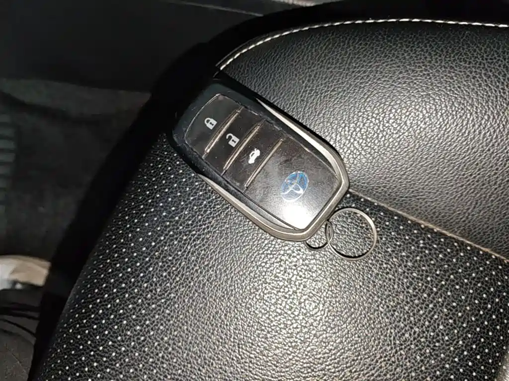 Toyota Levin 2017 Facelift Hybrid 1.8H GS E-CVT Elite Sunroof Edition China V фото 9