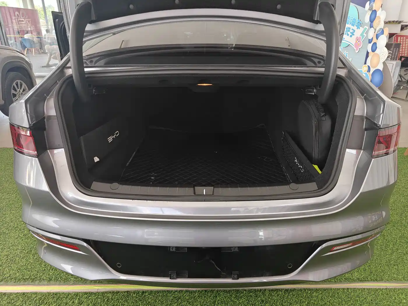 BYD Qin PLUS 2023 Champion Edition DM-i 55KM Leading фото 18
