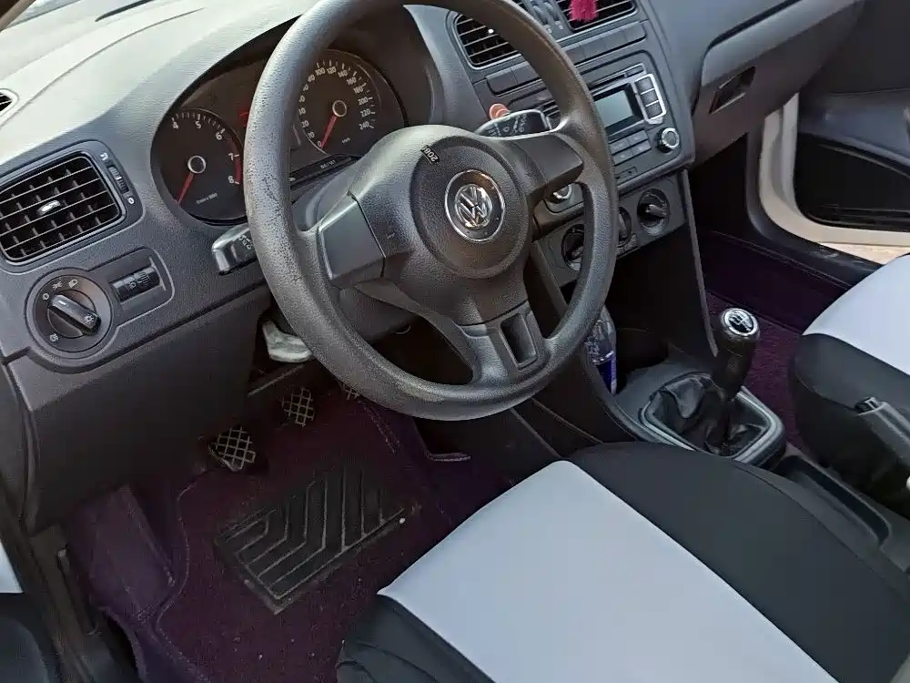 Фото 4 - Volkswagen Polo