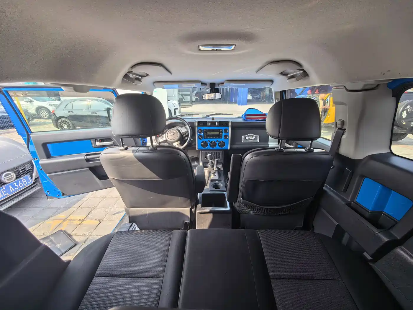 Toyota FJ Cruiser 2007 4.0L фото 7