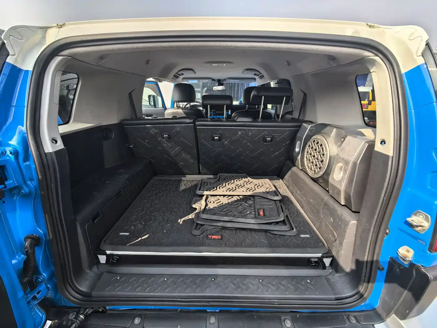 Toyota FJ Cruiser 2007 4.0L фото 6