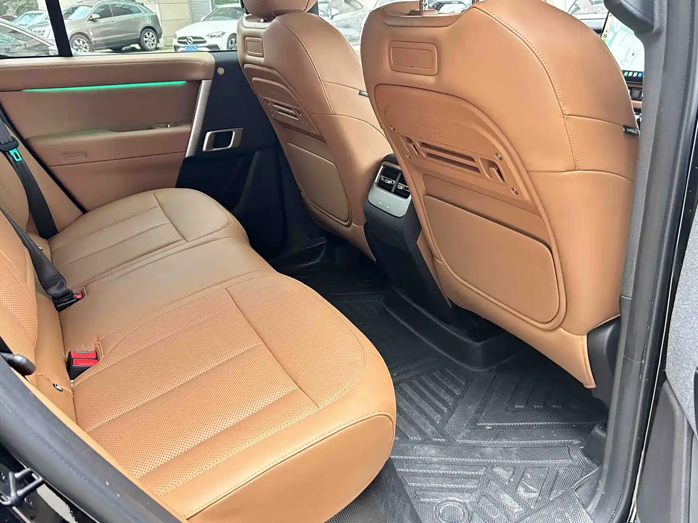 iCAR V27 2026 2026 200KM AWD Falcon 500