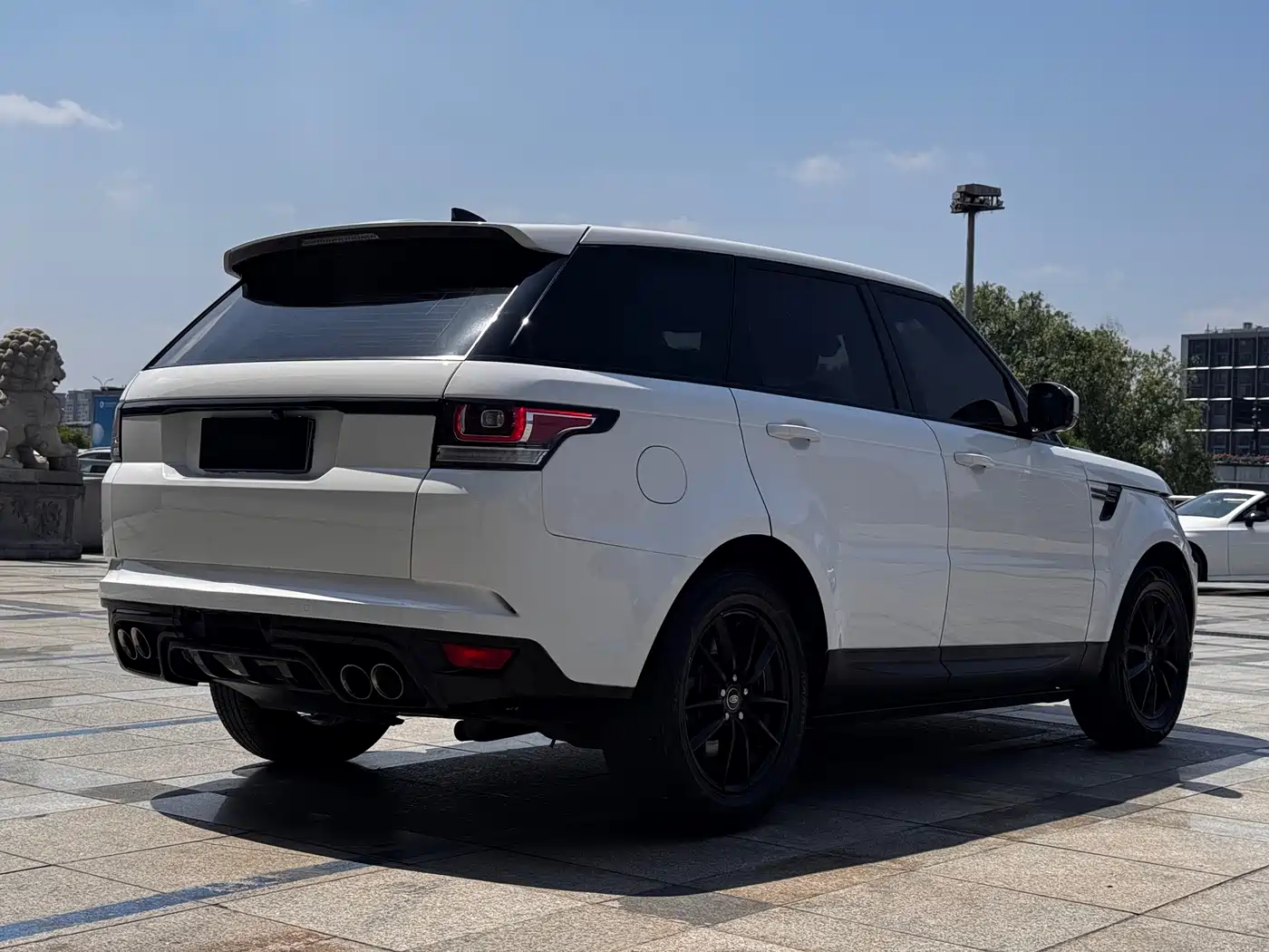 Land Rover Range Rover Sport 2016 Model 2.0 GTDi HSE фото 5