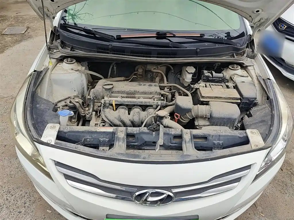 Hyundai Verna 2016 1.4L Automatic Smart GLS фото 20