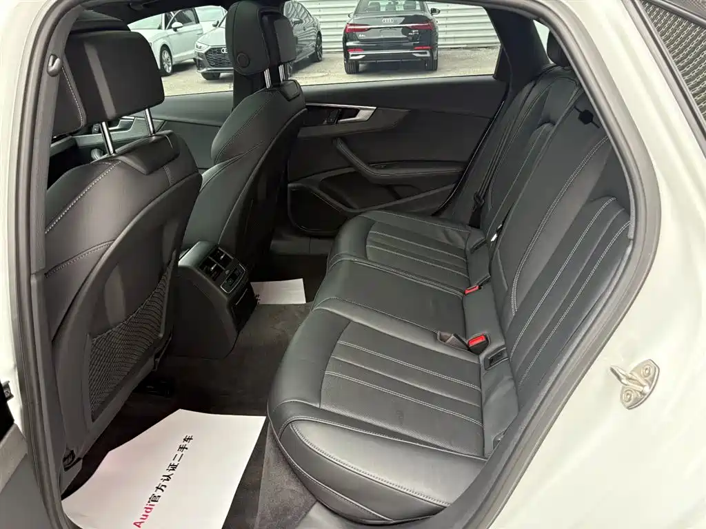 Audi A4L 2023 40 TFSI Luxury Sport фото 10