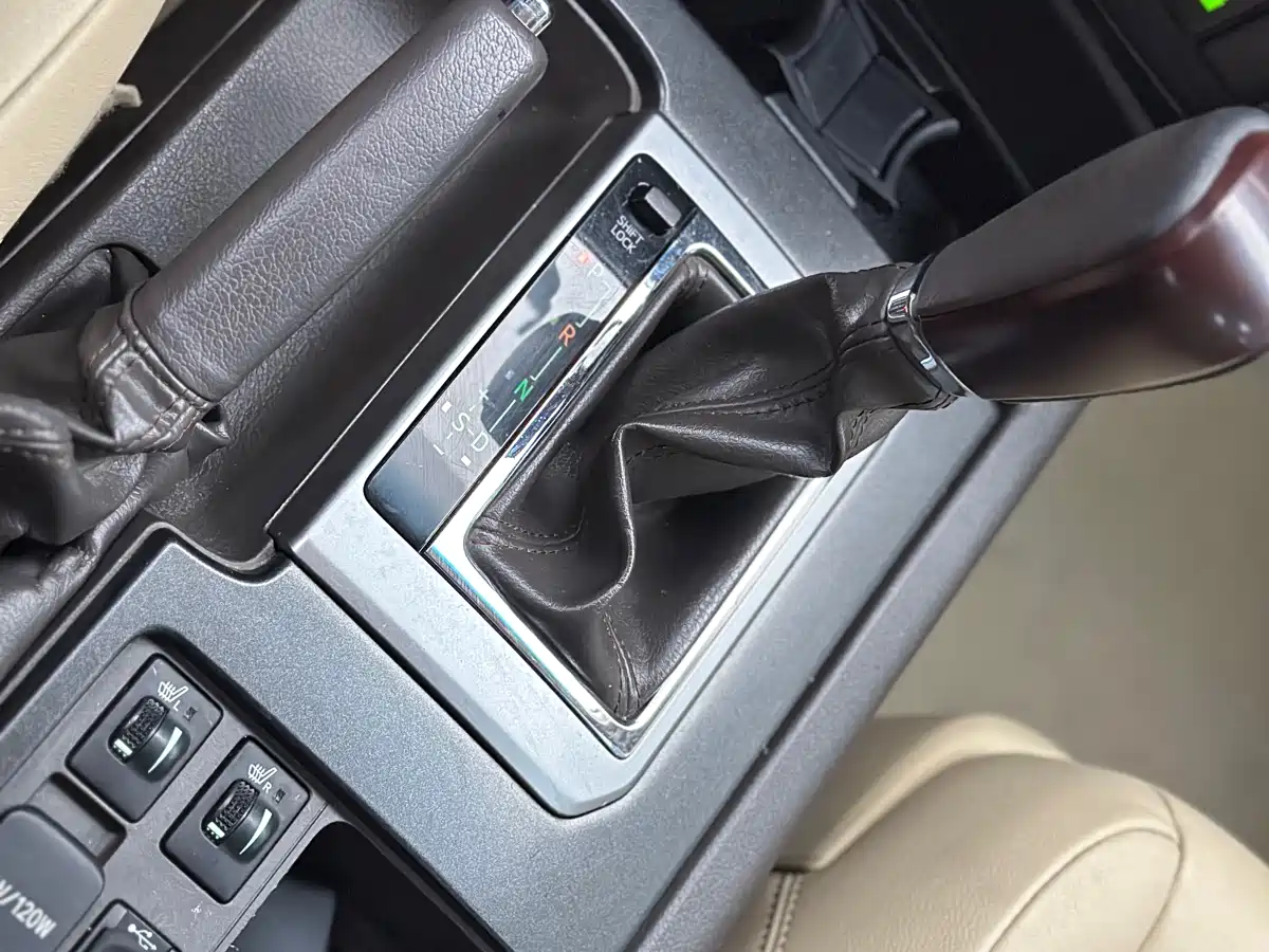 Toyota Prado 2016 3.5L Auto TX-L фото 24