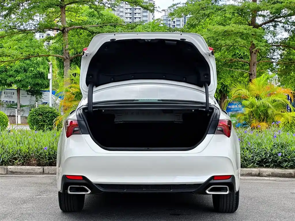 Toyota Avalon 2019 2.0L Luxury Edition (China VI) фото 27
