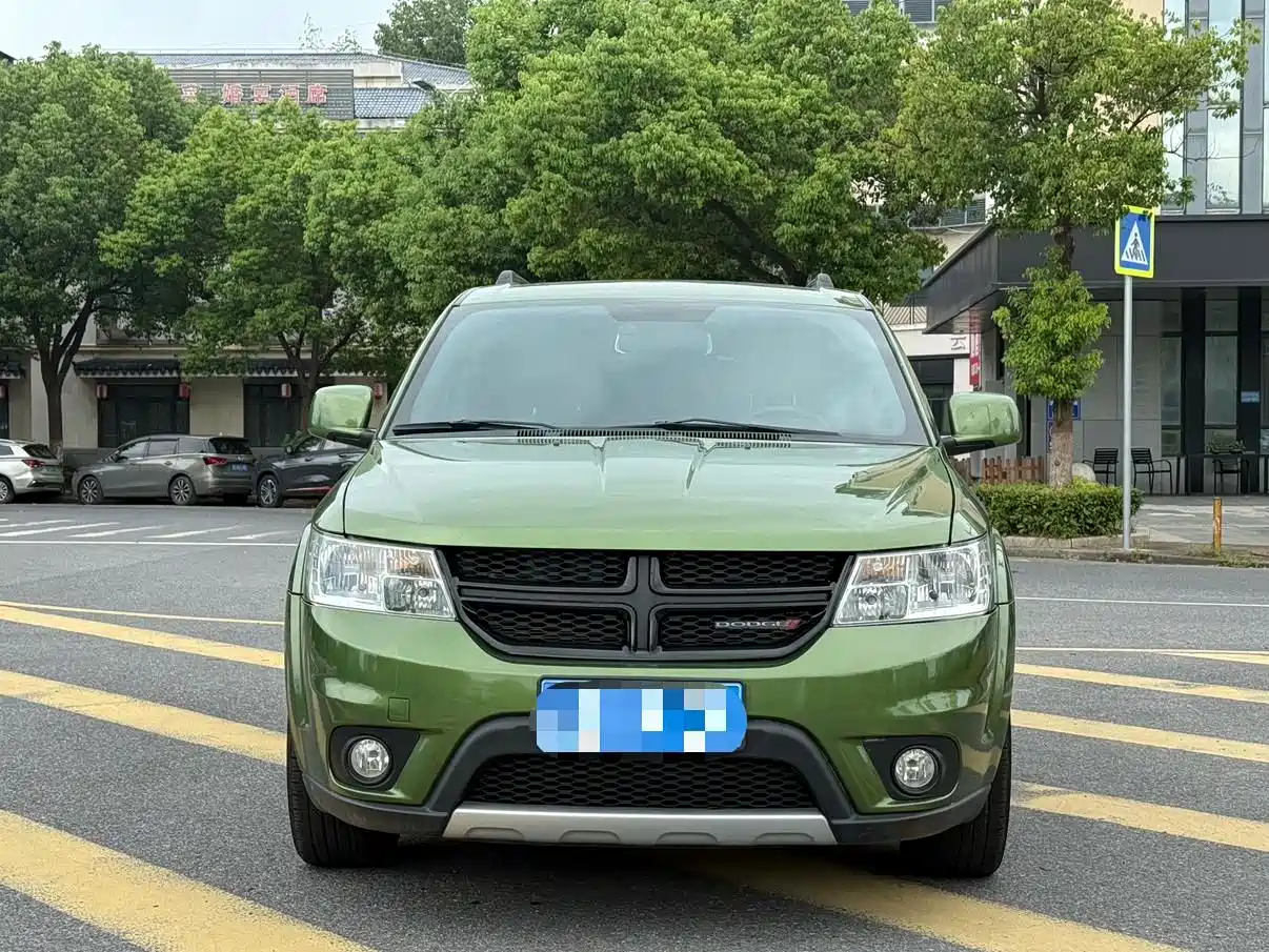 Dodge Journey 2015 2013 Model 2.4L 2WD Premium Edition
