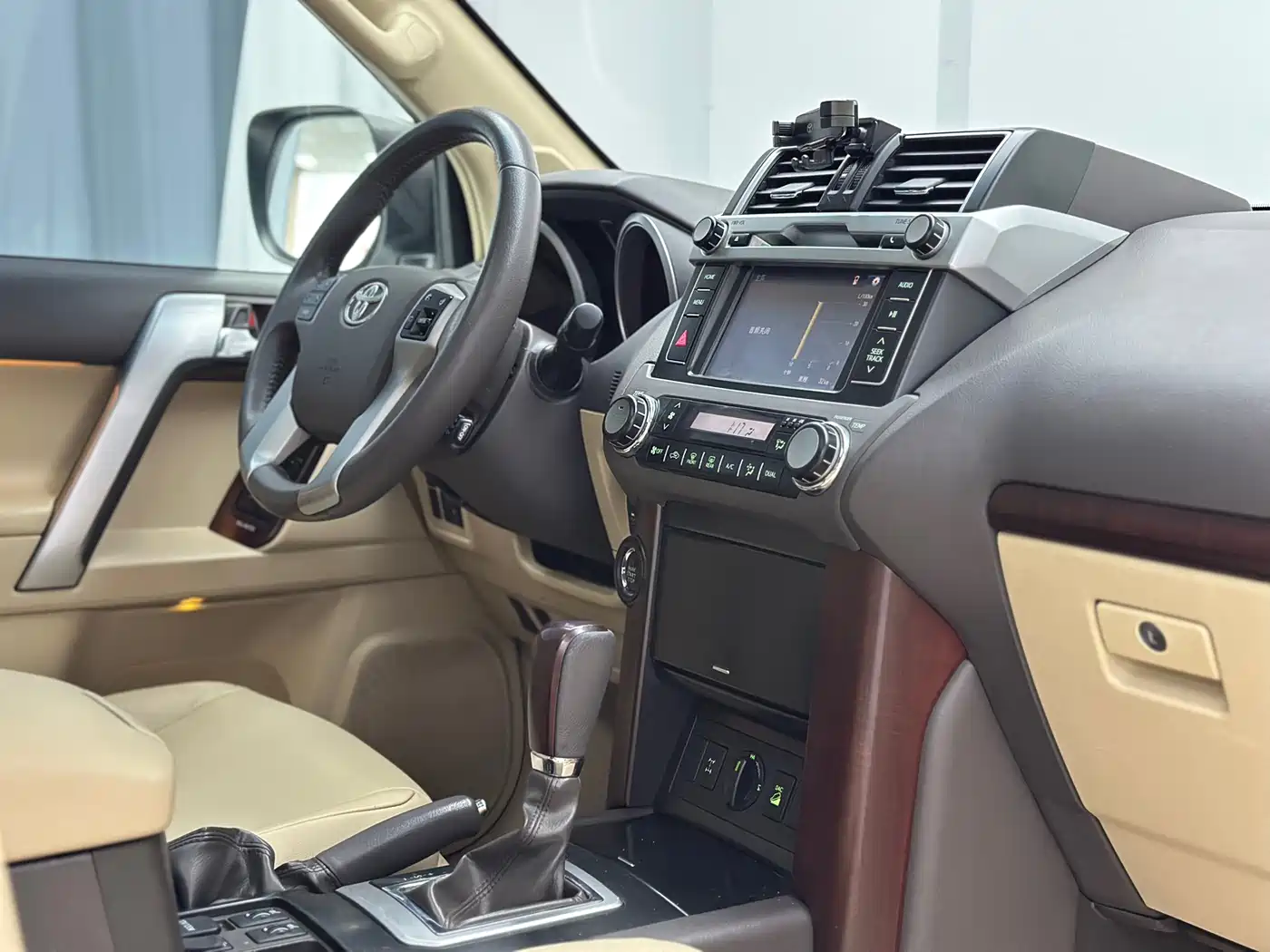 Toyota Prado 2016 3.5L Auto TX-L фото 38