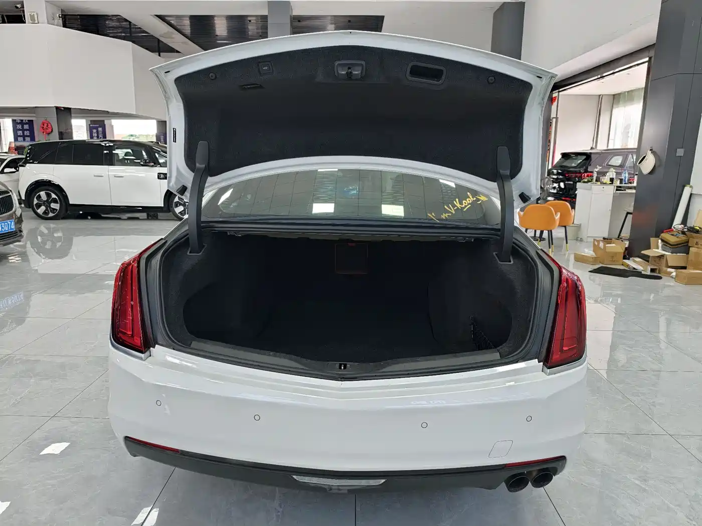 Photo 24 - Cadillac CT6