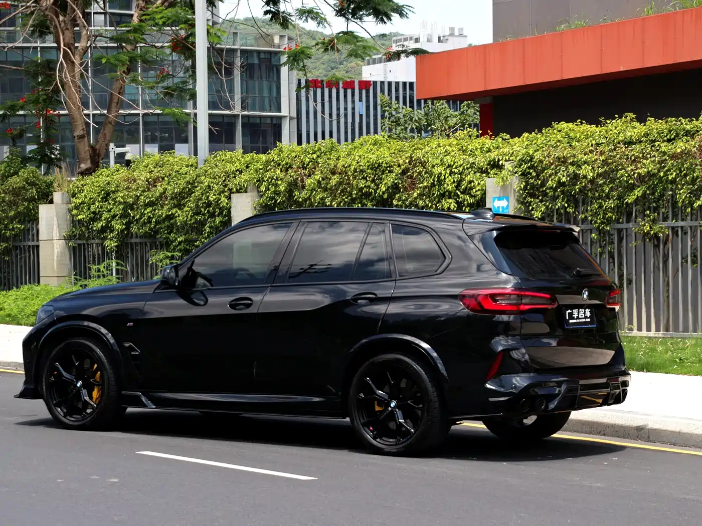 BMW X5 (Import) 2022 xDrive40i Premium M Sport Package фото 8