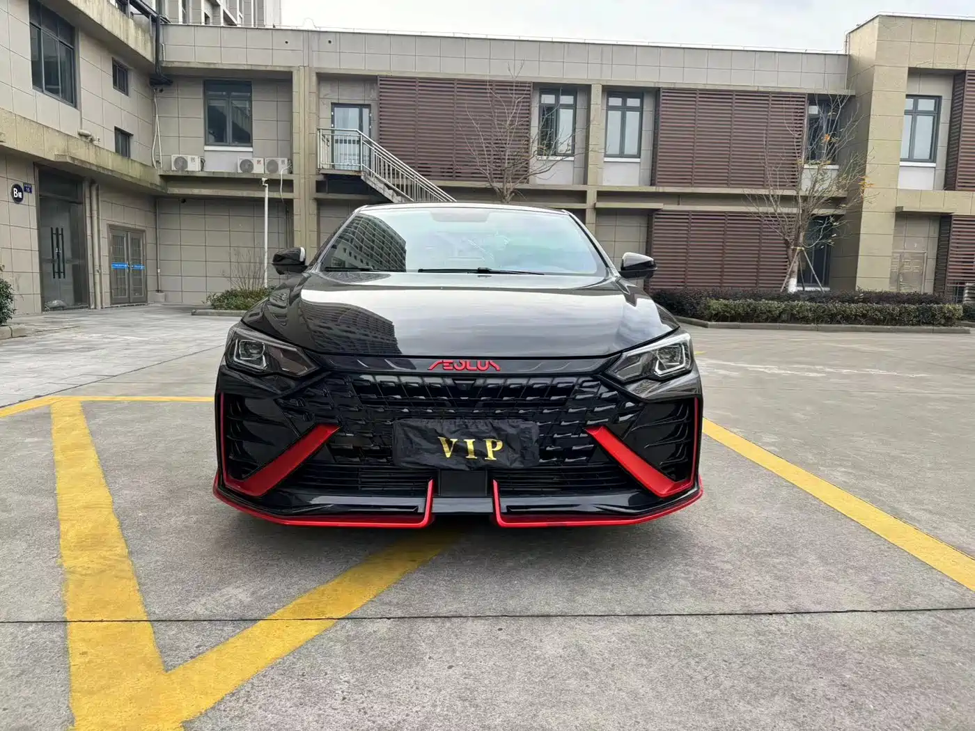 DONGFENG FENGSHEN YI HYUN MAX
