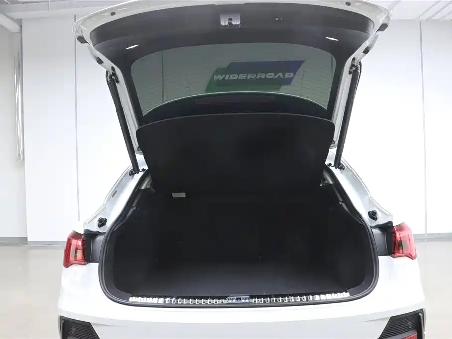 Audi Q3 Sportback 2022 40 TFSI Fashion фото 29