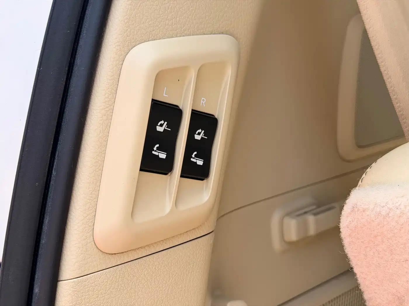 Toyota Prado 2014 4.0L Automatic TX-L NAVI фото 9