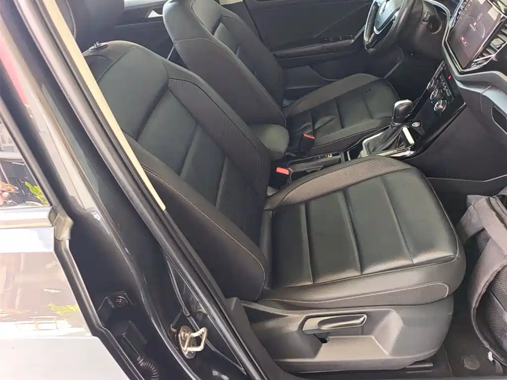 Volkswagen T-ROC 2021 280TSI DSG 2WD Comfort Connected фото 25