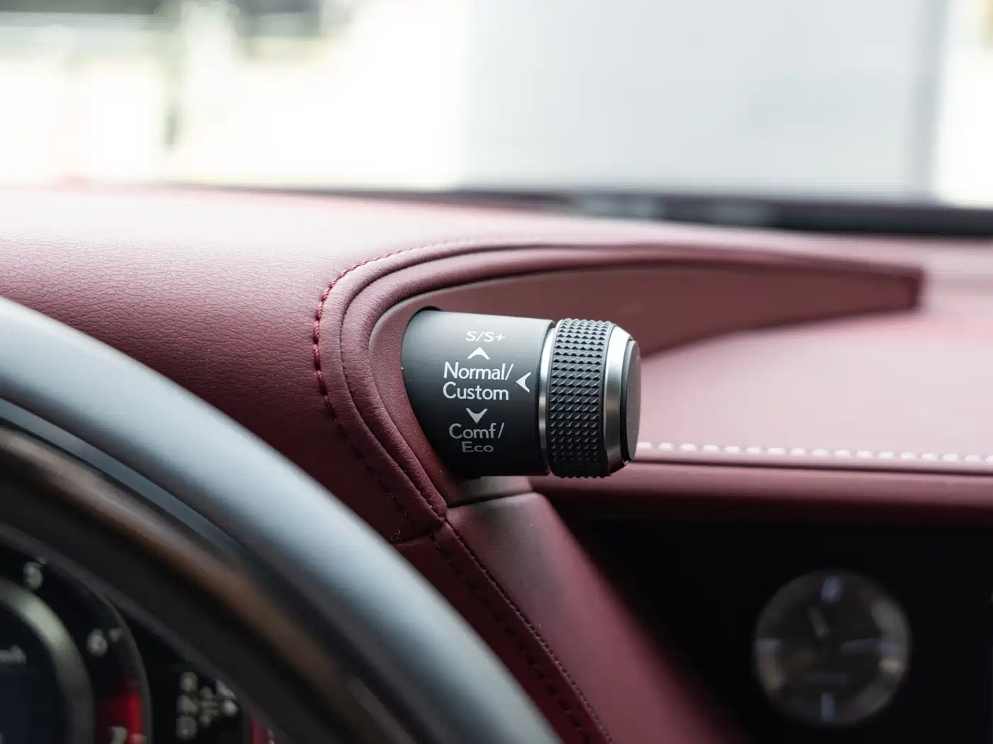 Photo 23 - Lexus LS