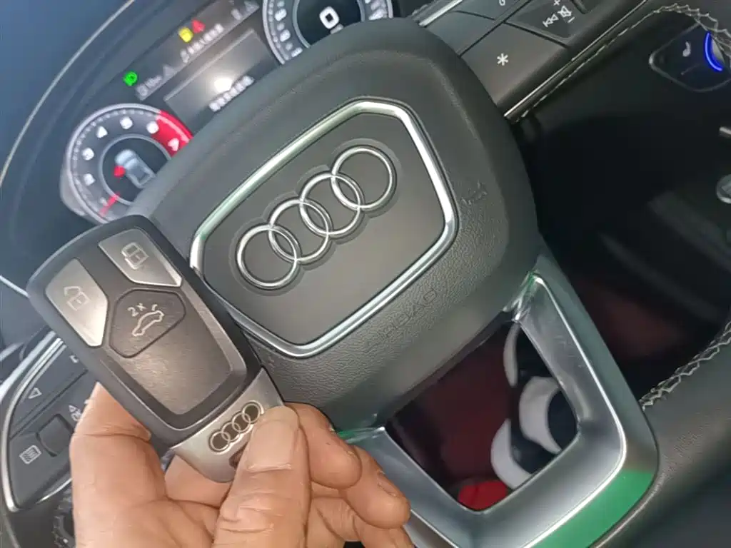 Audi Q5L 2022 40T Luxury Dynamic фото 9