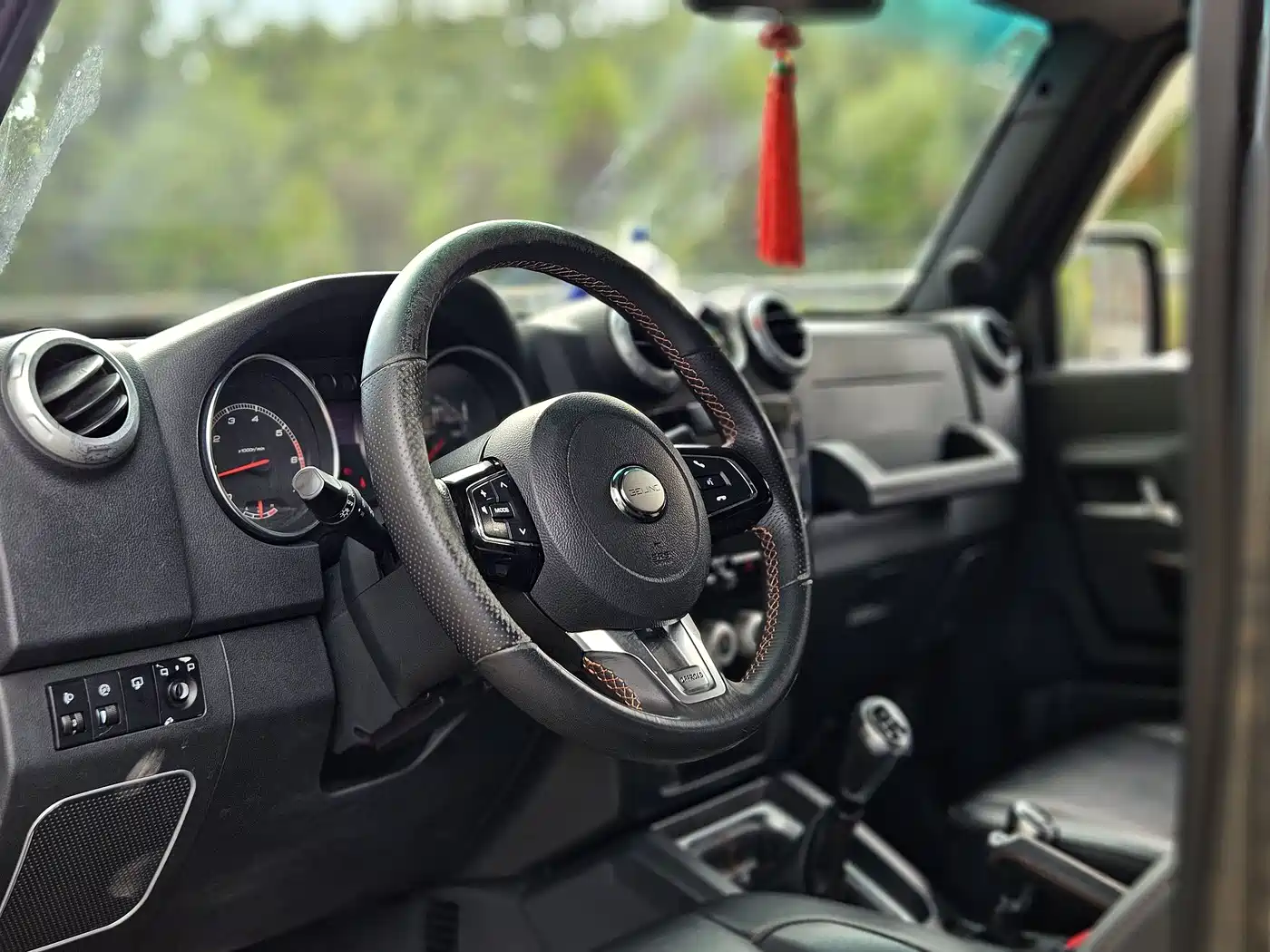 BAIC ORV Beijing Offroad BJ40 2016 2016 Model 40L 2.0T Manual 4WD Premium