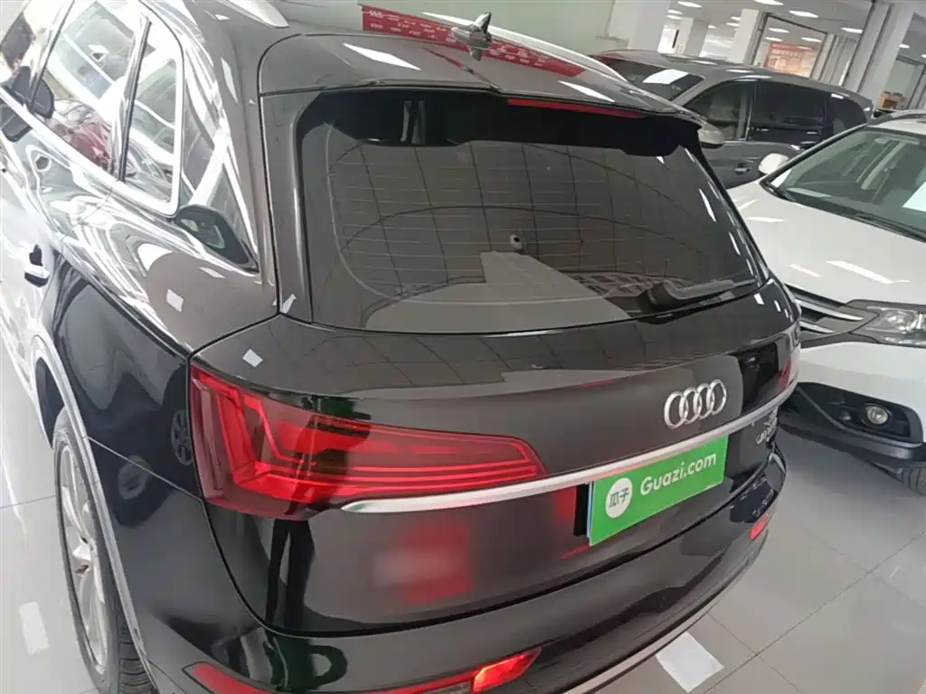 Audi Q5L 2022 40T Luxury Dynamic фото 6