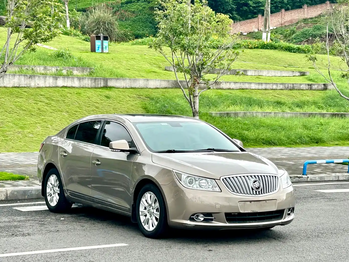 Buick LaCrosse 2013 2012 2.4L SIDI Luxury Edition