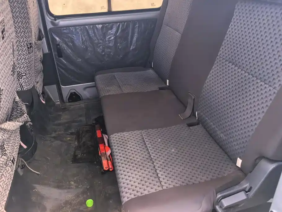 Wuling Motors Wuling Zhiguang 2021 2020 1.2L Van Utility China VI 5-seat LSI