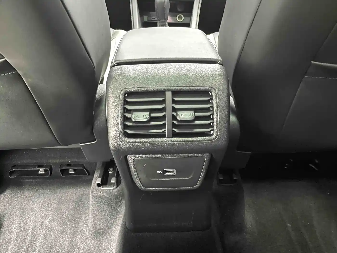 JETTA VS7