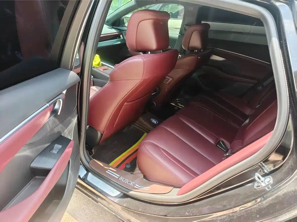 BUICK LACROSSE