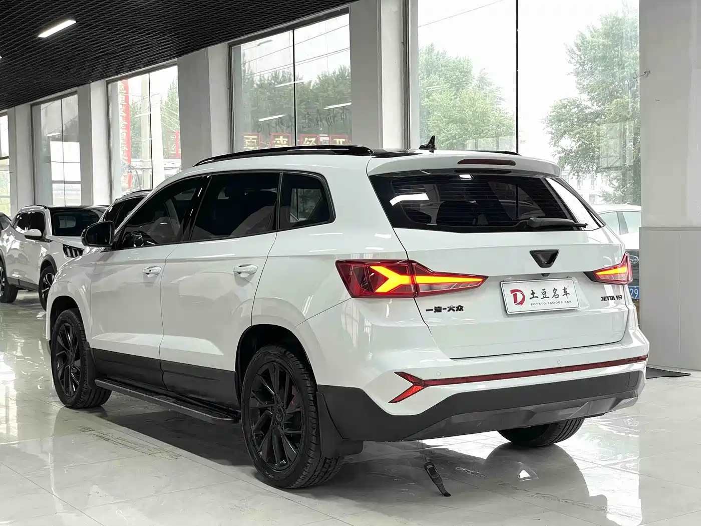 JETTA VS7