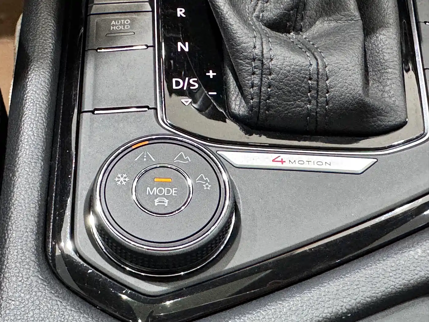 Volkswagen Tiguan L 2023 380TSI 4WD R-Line Flagship 7-seater фото 13