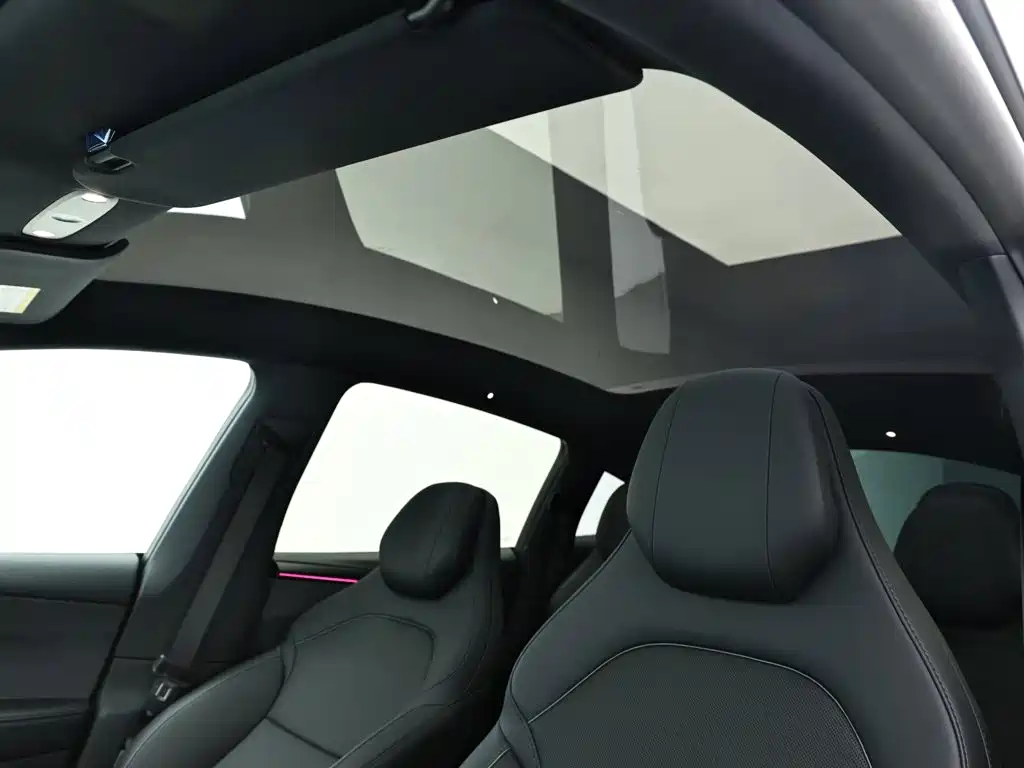 Tesla Model Y L 2026 2025 Facelift Long Range AWD