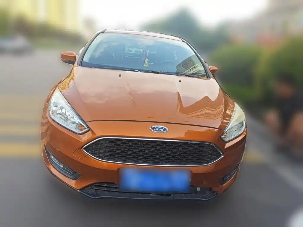 Фото 3 - Ford Focus